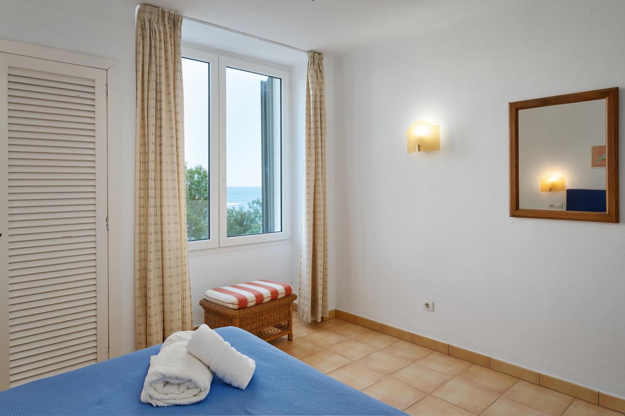 Waterfront Apartment 'Maria'. Pool. Wifi سنتاني المظهر الخارجي الصورة